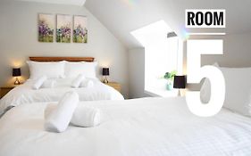 Rooms On The High Street